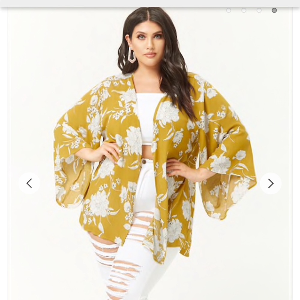 Plus Size Crinkled Floral Open-Front Kimono